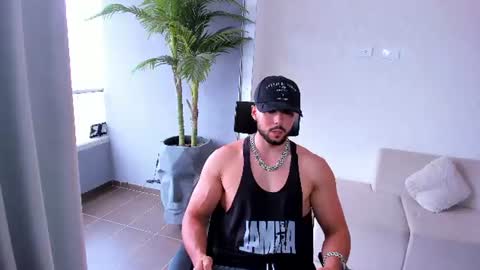 Leo online show from August 12, 8:44 pm