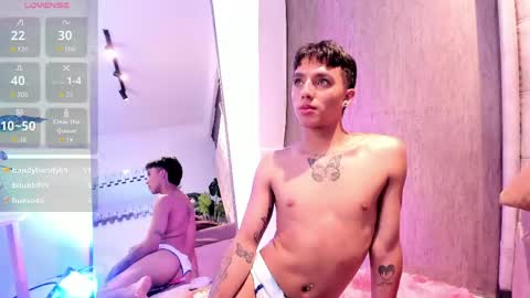 leohard_ online show from April 15, 5:53 pm