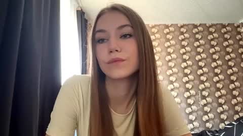 Lina online show from August 4, 7:05 am