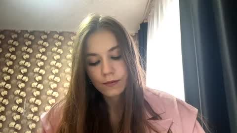 Lina online show from August 10, 11:33 am