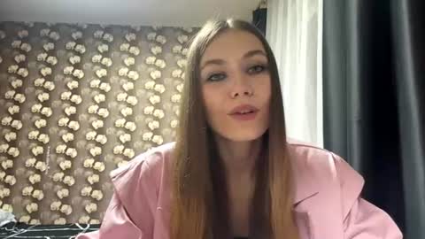 Lina online show from August 10, 1:56 pm