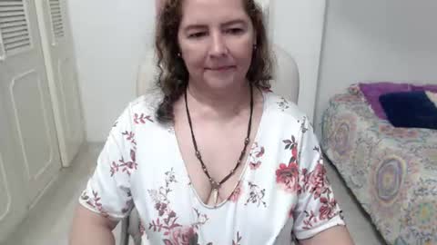 leonela   online show from August 10, 3:41 am