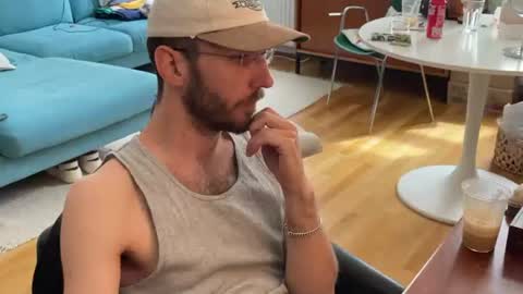 Leon online show from July 7, 8:29 am