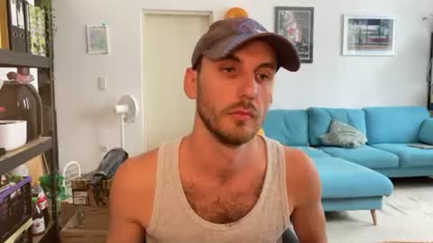 Leon online show from August 21, 11:16 am
