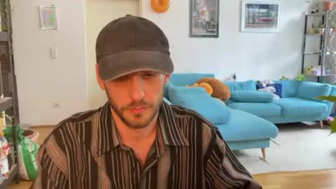 Leon online show from September 1, 11:33 am