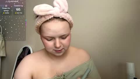 Hello everyone Im Lora Its my first day Were going to have fun together online show from April 1, 5:27 am