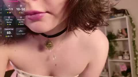 Nicole Moore online show from August 4, 5:21 pm