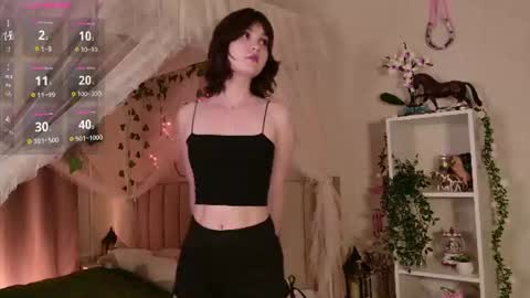 Nicole Moore online show from August 11, 7:49 pm