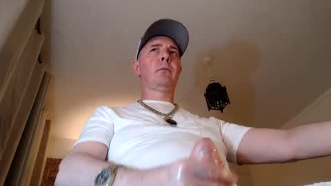 lescarpinter online show from August 8, 12:54 am
