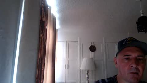 lescarpinter online show from August 8, 8:14 am