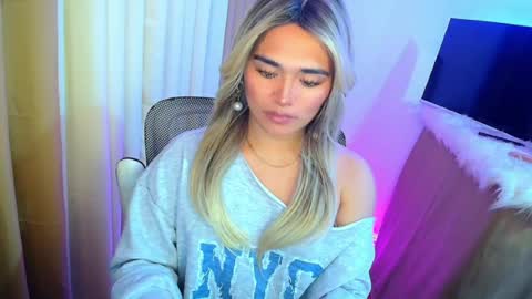 Lesley online show from July 26, 12:21 pm