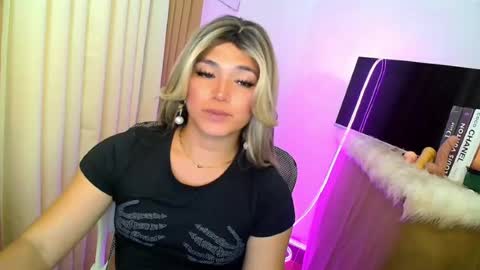 Lesley online show from July 29, 11:39 am