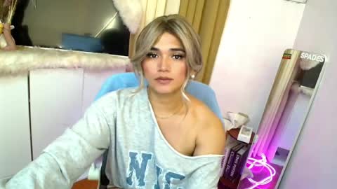 Lesley online show from August 5, 5:05 am