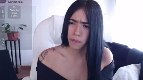 leslie  online show from August 6, 3:44 pm