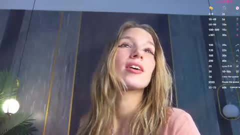 Leslie online show from August 3, 1:07 pm