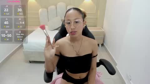   online show from August 5, 8:07 pm