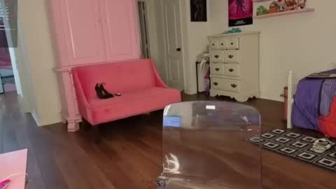 Alyssa Renee online show from August 10, 12:45 am