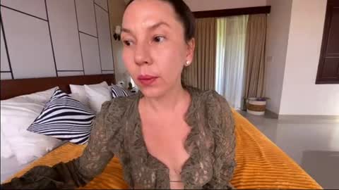 lessya_magic online show from July 22, 7:11 am