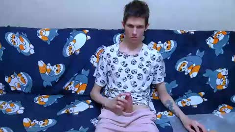 lester_broo online show from June 12, 4:19 am