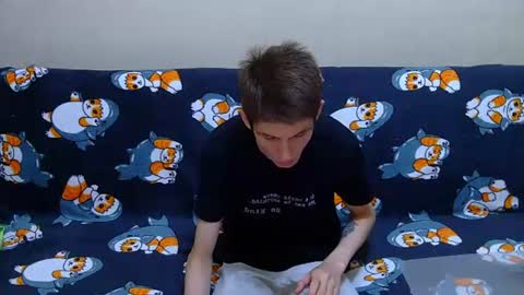 lester_broo online show from June 23, 8:32 pm