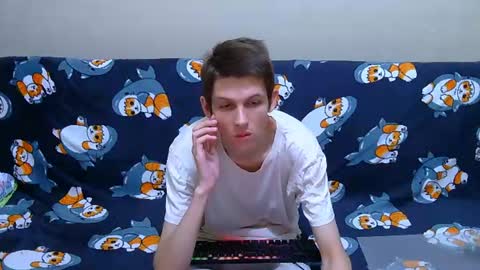lester_broo online show from July 2, 2:56 am