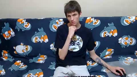 lester_broo online show from August 2, 8:49 pm