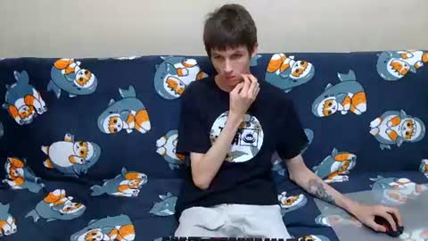 lester_broo online show from August 2, 9:55 pm