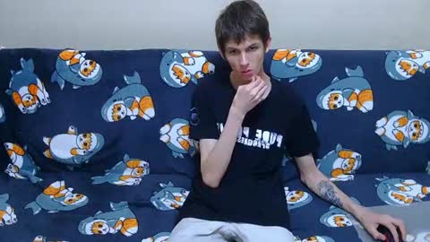 lester_broo online show from August 6, 4:11 am