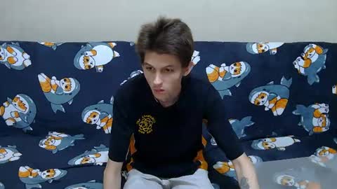 lester_broo online show from August 10, 9:05 pm