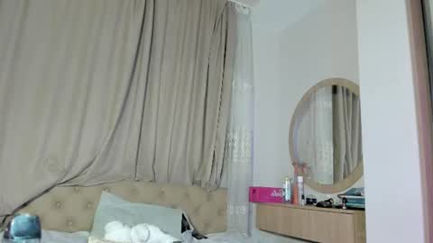 lesyaliss online show from August 8, 11:27 pm