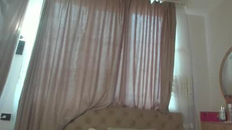 lesyaliss online show from August 10, 3:08 am