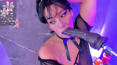 leticia  online show from August 8, 2:50 pm