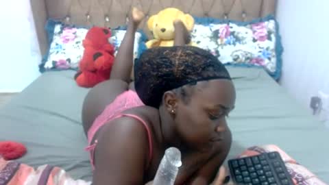 leticiacarol online show from September 9, 9:39 am