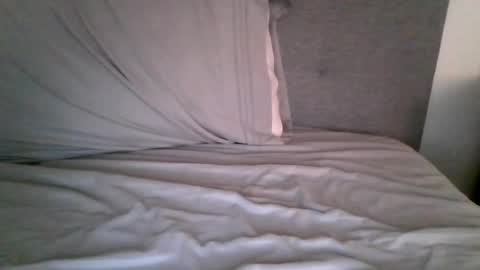 lets_play143 online show from August 6, 2:54 am