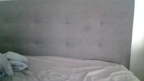 lets_play143 online show from August 10, 12:56 am
