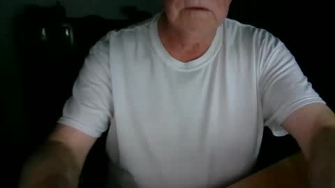 letscum2gether0 online show from May 15, 2:11 am