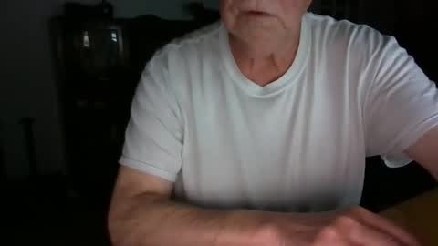 letscum2gether0 online show from May 15, 4:23 am