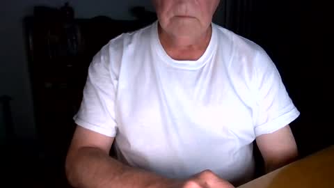 letscum2gether0 online show from July 18, 1:28 am