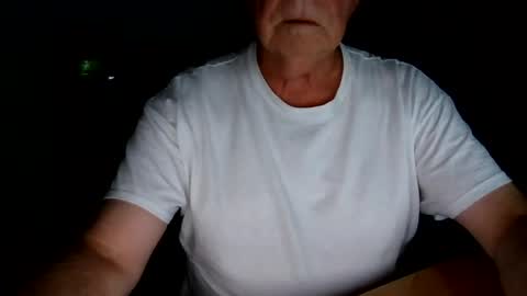 letscum2gether0 online show from August 5, 2:09 am