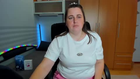Naomi online show from July 28, 1:17 pm