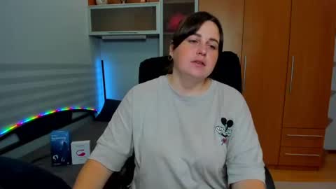 Naomi online show from August 2, 6:53 am