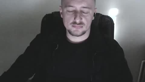 HANK BLOODY online show from April 5, 2:03 pm