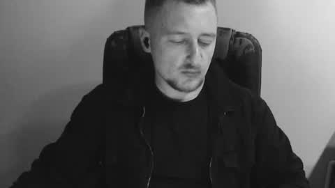 HANK BLOODY online show from April 5, 6:22 pm