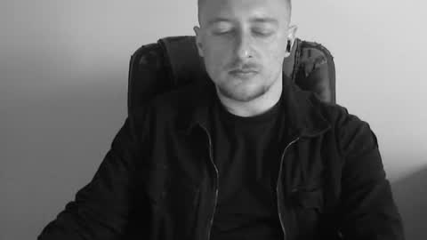 HANK BLOODY online show from April 6, 4:27 am