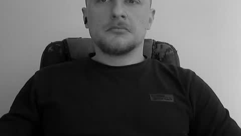 HANK BLOODY online show from April 8, 12:15 pm
