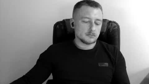 HANK BLOODY online show from April 8, 3:33 pm