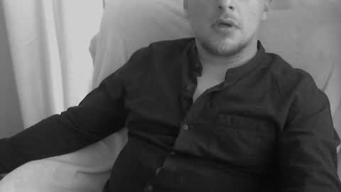 HANK BLOODY online show from June 14, 2:14 pm