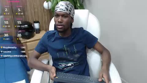 Levi Mackie online show from August 10, 7:26 pm