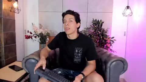 levinfox online show from August 6, 3:16 am
