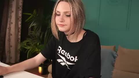 Lexa online show from August 4, 8:44 am